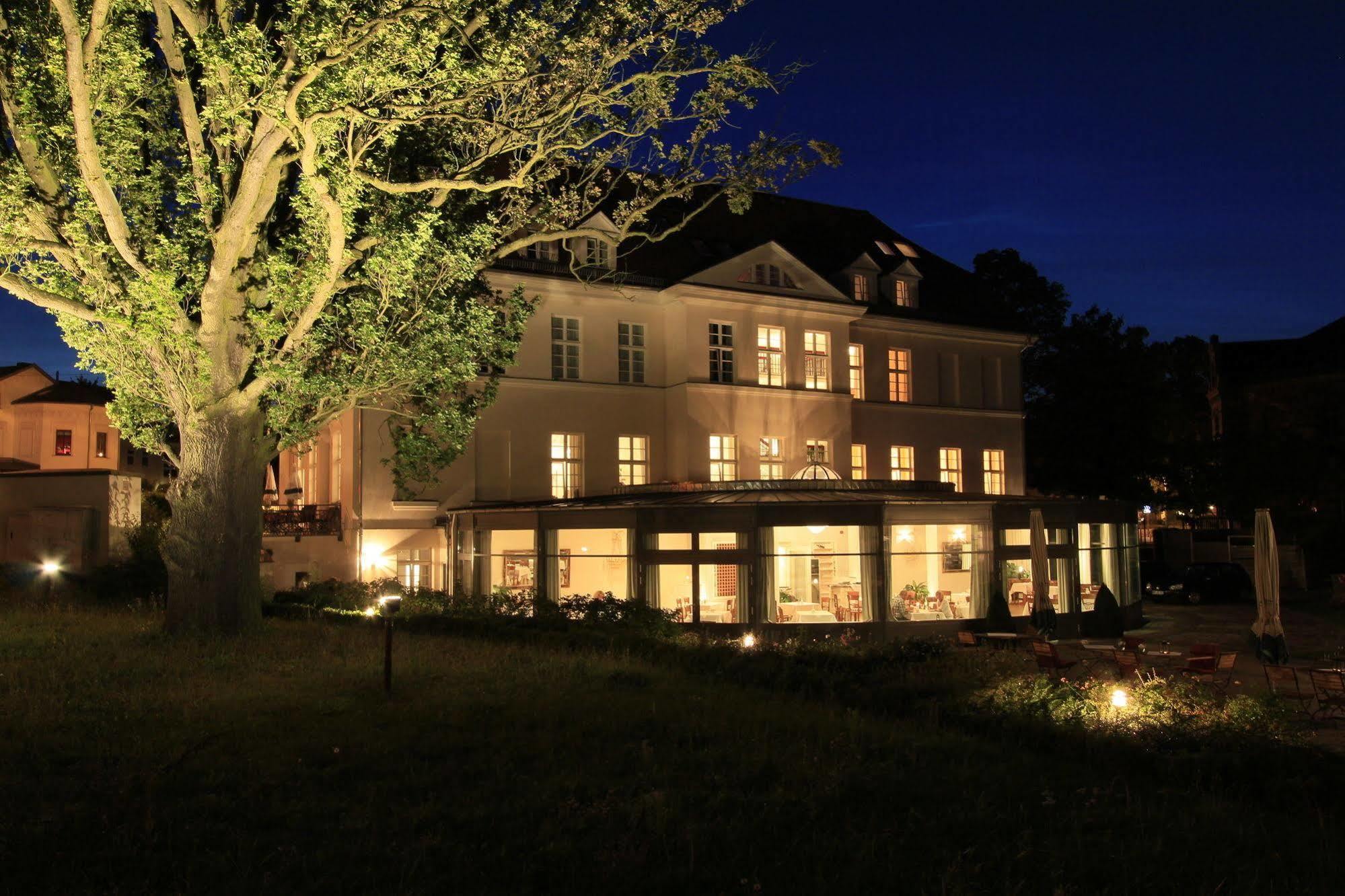 Hotel Prinzenpalais Bad Doberan Exterior foto